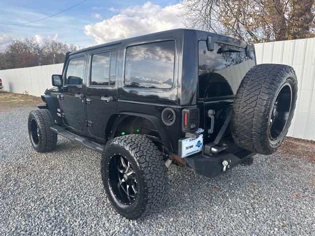 Used 2012 Jeep Wrangler Unlimited Sahara w/ Connectivity Group image 3