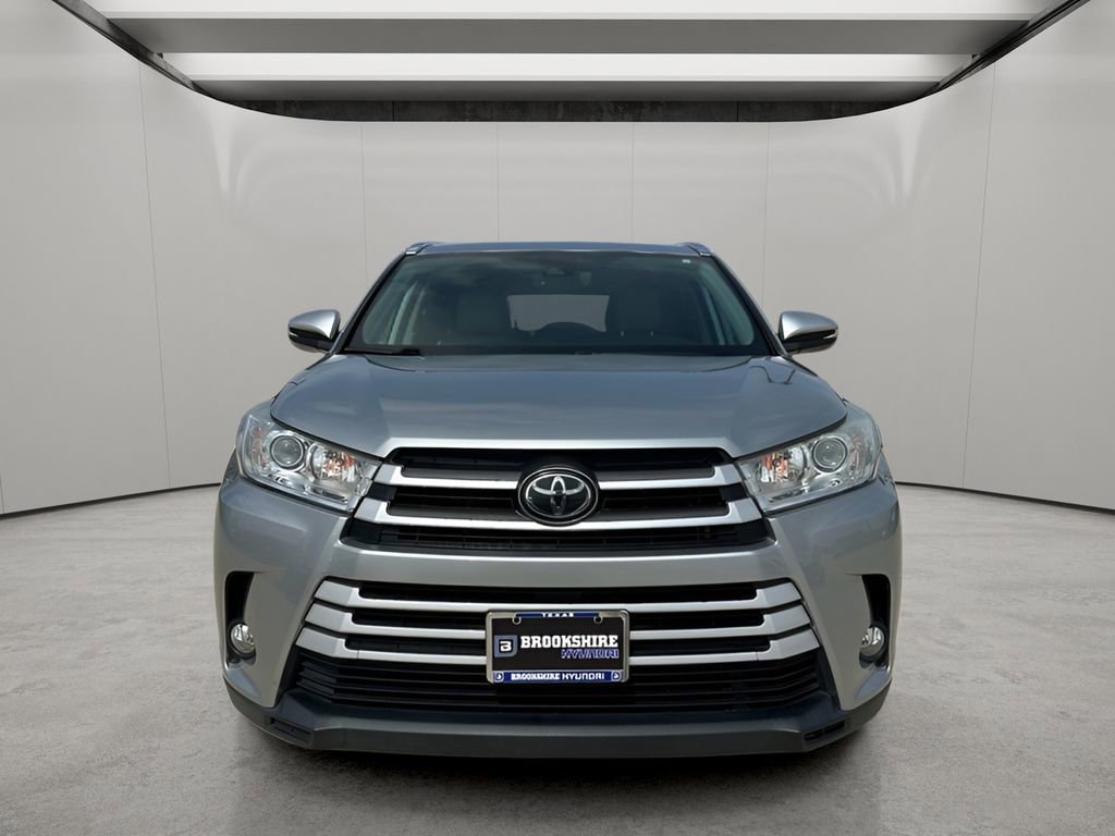 Used 2018 Toyota Highlander XLE image 8