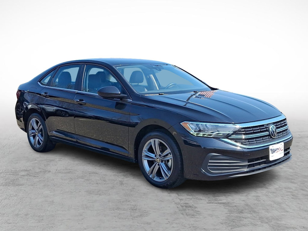 Used 2024 Volkswagen Jetta SE image 7