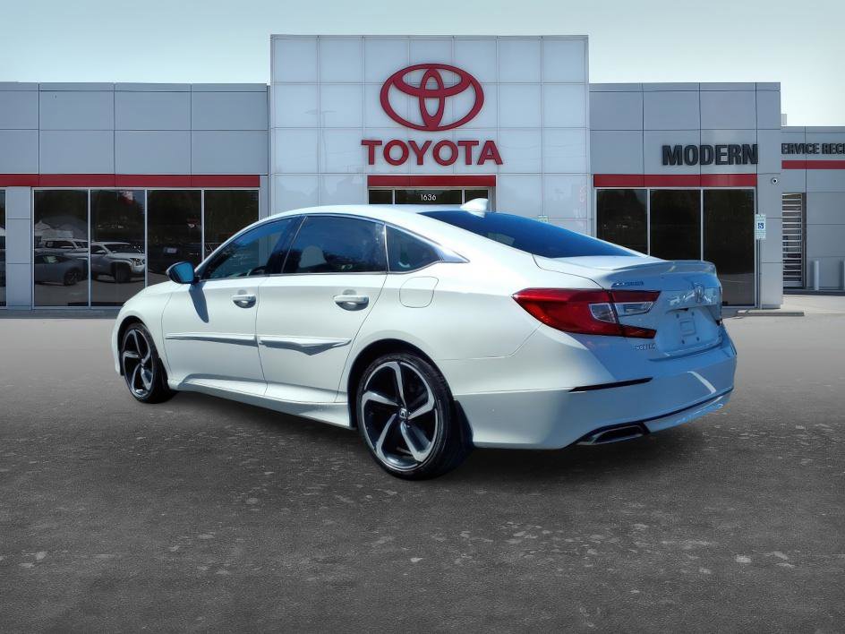 Used 2018 Honda Accord Sport image 4