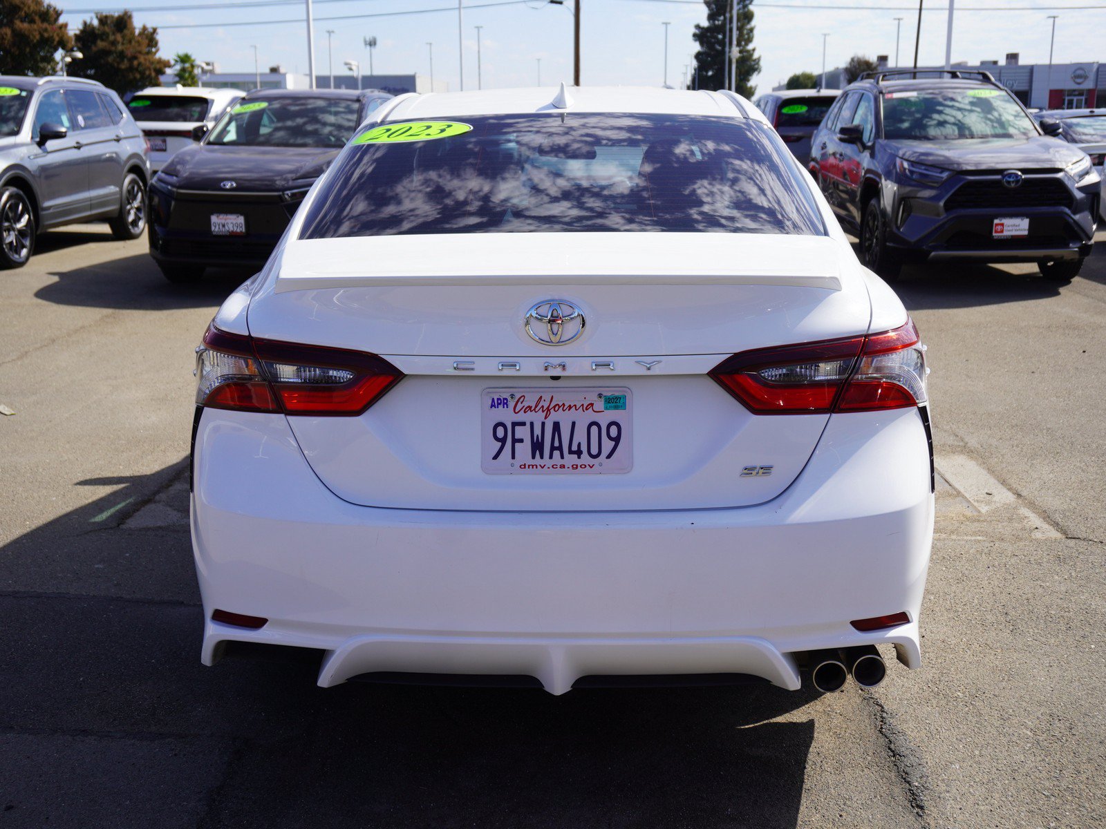 Used 2023 Toyota Camry SE FWD image 9
