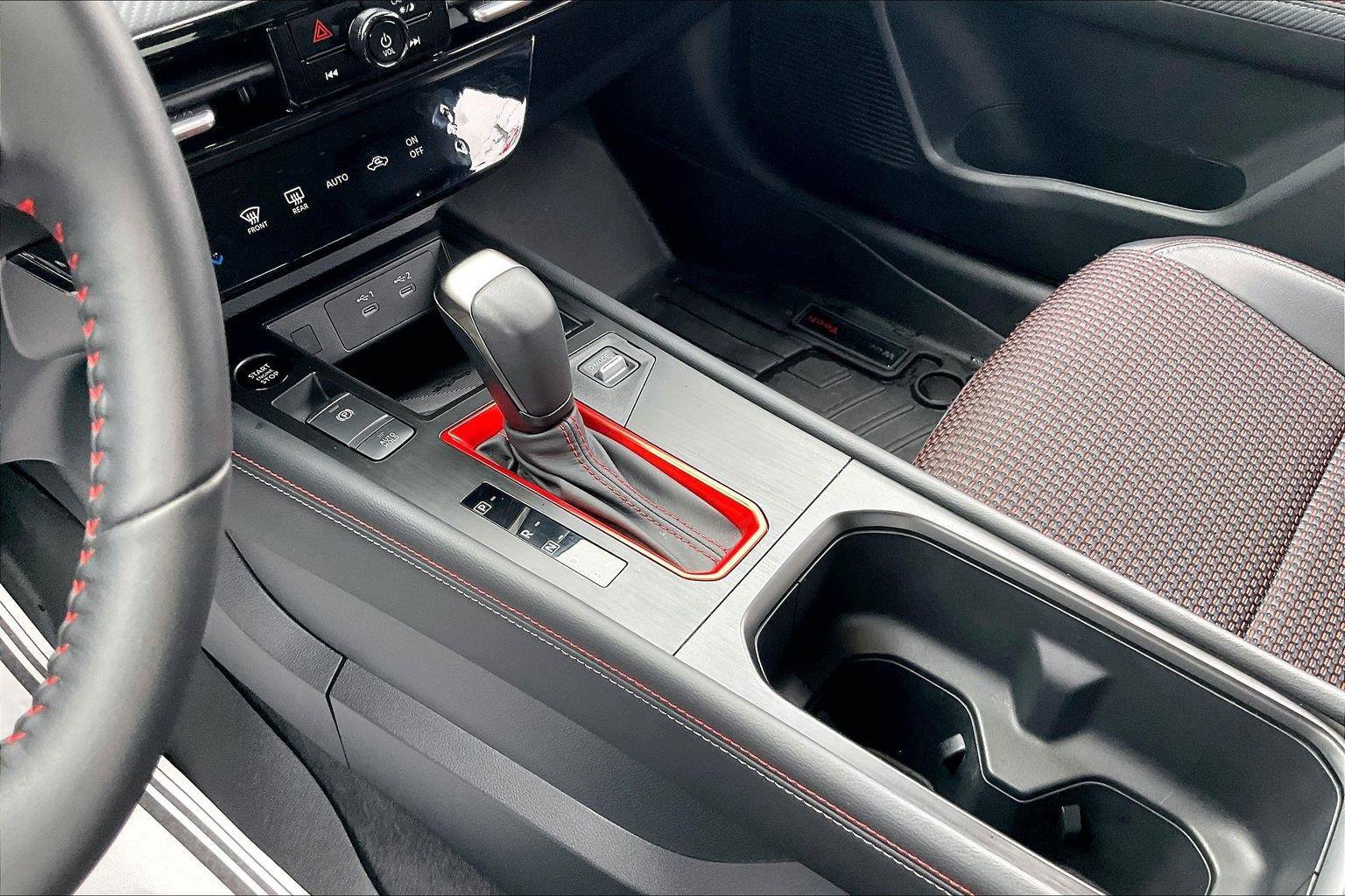 Certified 2026 Nissan Kicks SR FWD image 16