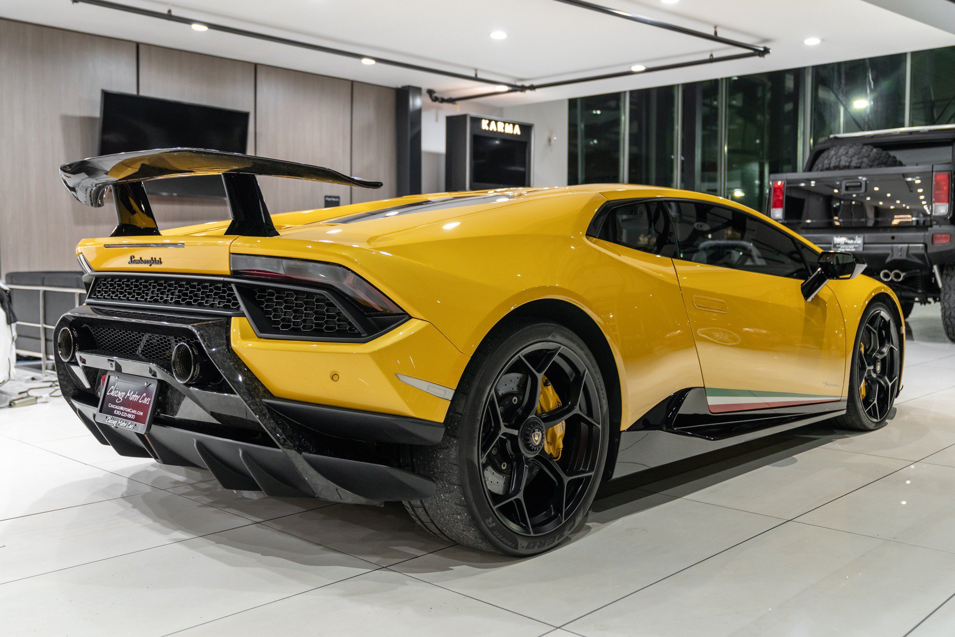 Used 2018 Lamborghini Huracan Performante AWD/4WD image 41