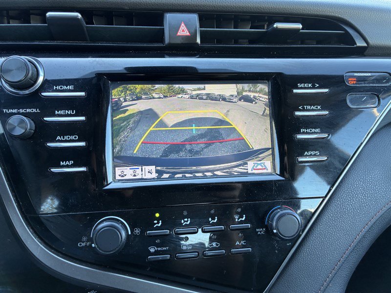 Used 2019 Toyota Camry LE w/ Convenience Package FWD image 9