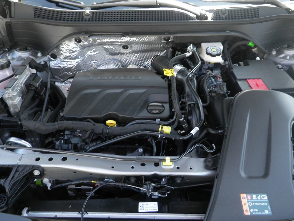 New 2025 Chevrolet Trax ACTIV w/ Driver Confidence Package image 11