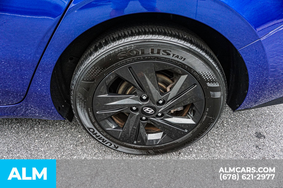 Used 2023 Hyundai Elantra Blue w/ Preferred Accessory Package FWD image 16