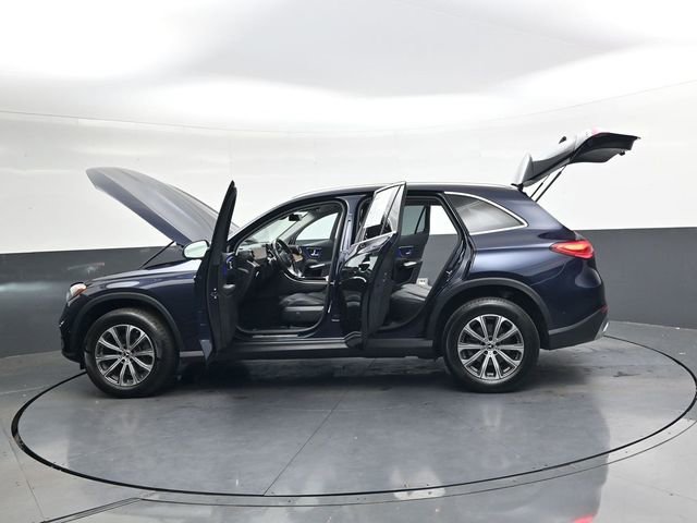 Used 2024 Mercedes-Benz GLC 300 image 40