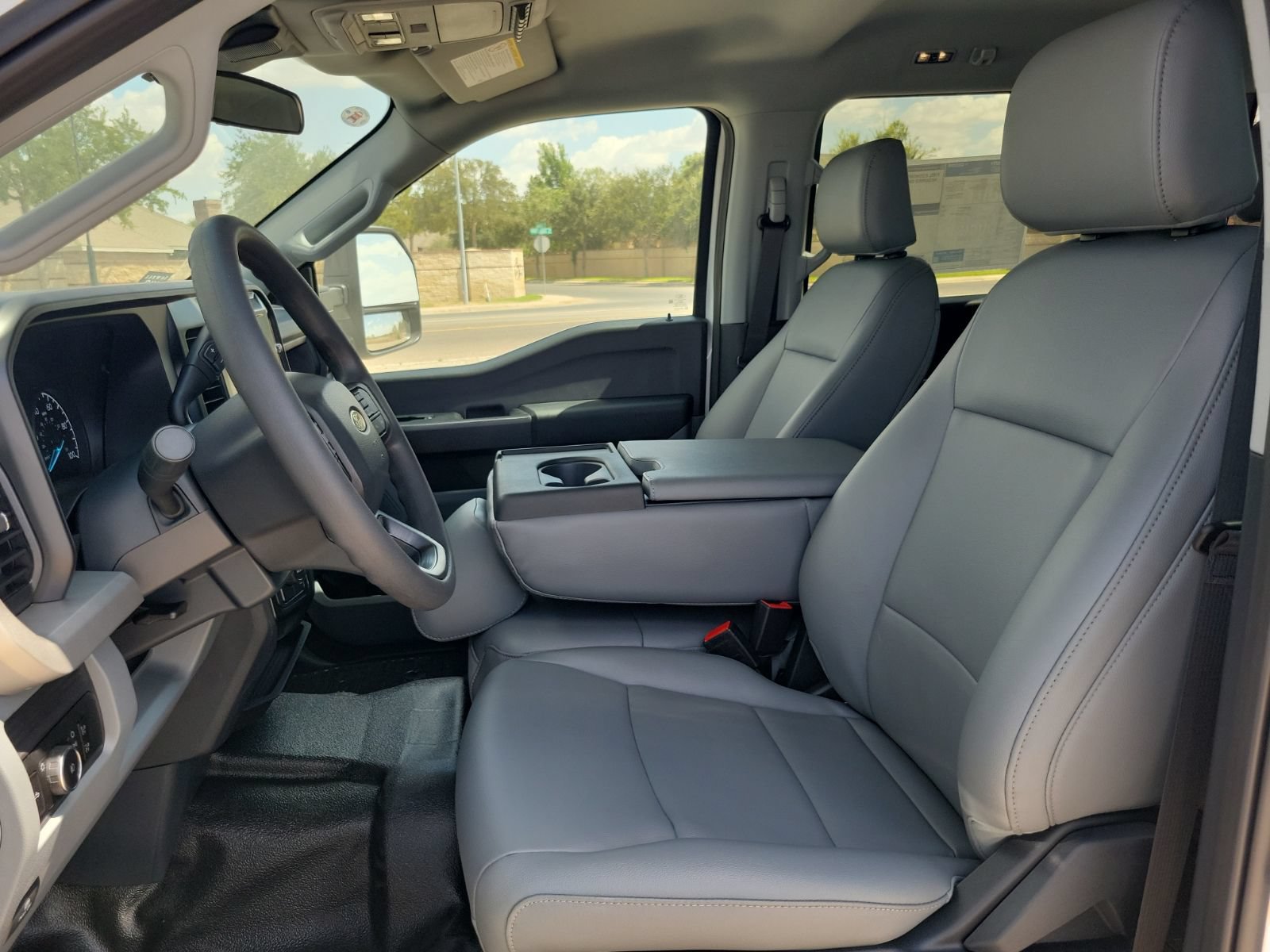New 2027 Ford F550 4x4 Crew Cab image 12