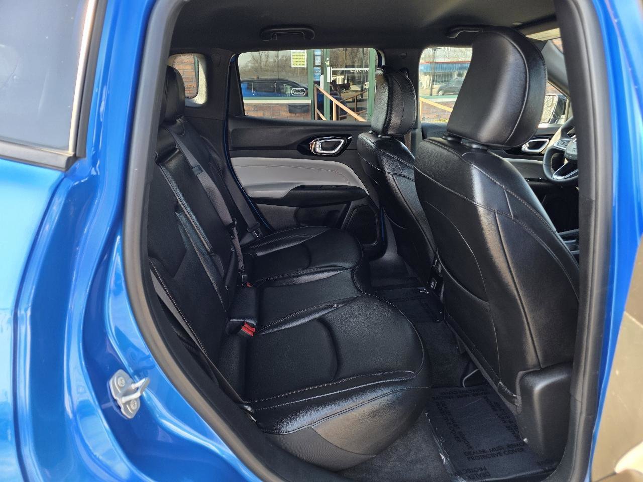 Used 2024 Jeep Compass Limited image 14