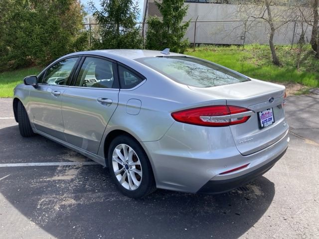 Used 2020 Ford Fusion SE FWD image 6