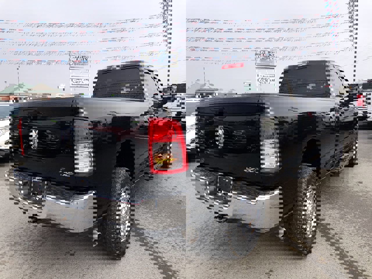 Used 2023 RAM 2500 Tradesman w/ Chrome Appearance Group image 5