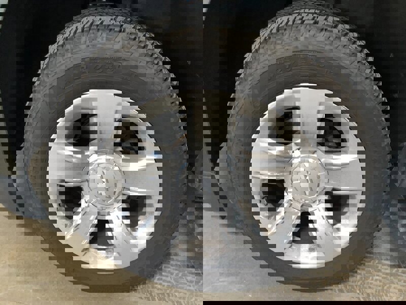 Used 2019 Chevrolet Suburban LT w/ LT Signature Package image 27