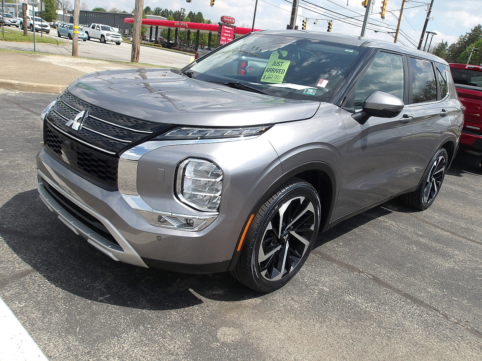 Used 2022 Mitsubishi Outlander SE AWD/4WD image 3
