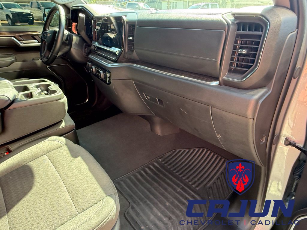Used 2025 Chevrolet Silverado 1500 LT RWD image 37