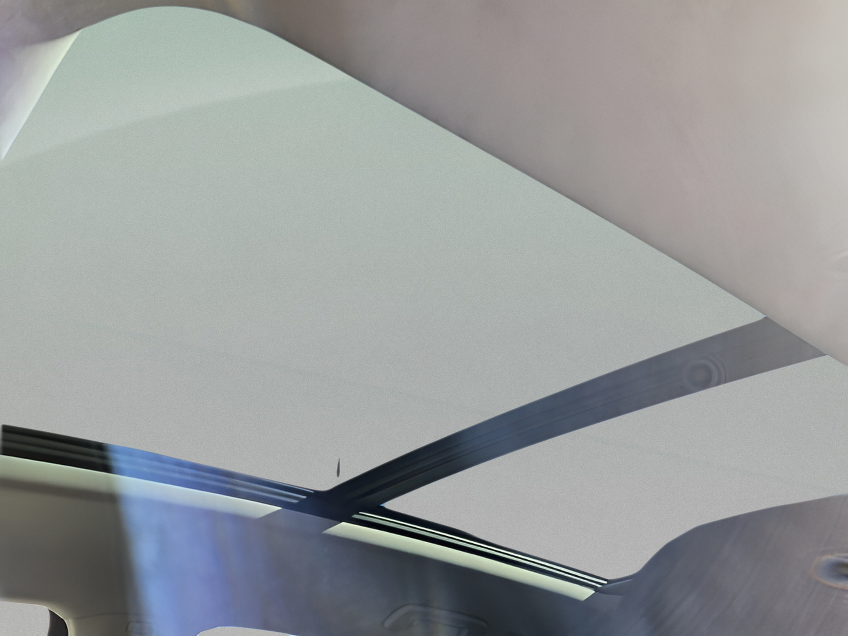 New 2027 Volkswagen Atlas SE FWD image 17