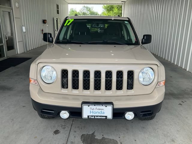 Used 2017 Jeep Patriot Latitude AWD/4WD image 22