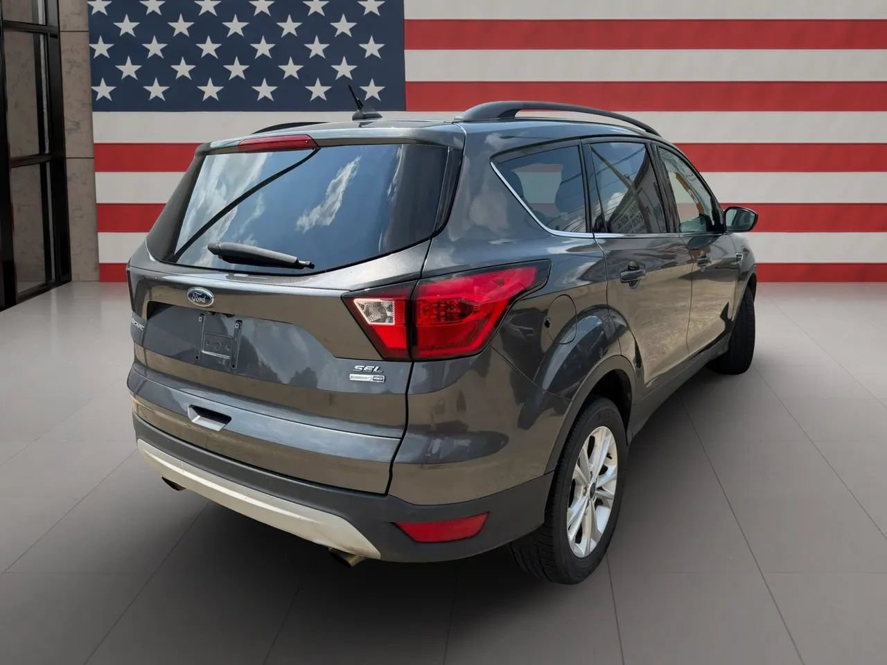 Used 2019 Ford Escape SEL AWD/4WD image 7