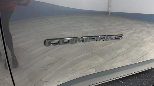 Used 2022 Jeep Compass Altitude w/ Sun and Sound Group AWD/4WD image 38