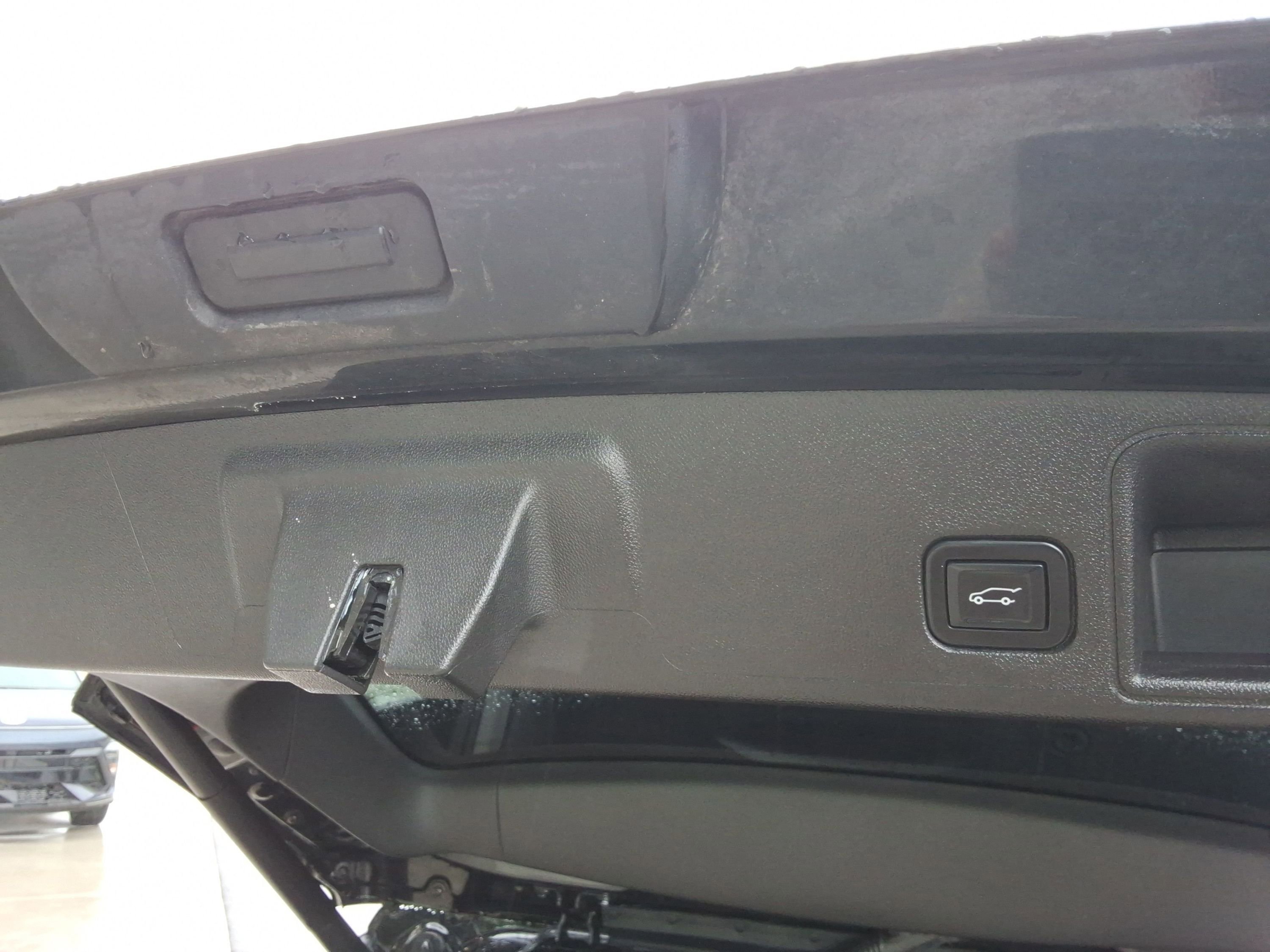 Used 2022 GMC Terrain AT4 w/ LPO, Floor Liner Package image 33