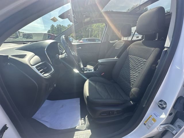 Used 2019 Chevrolet Equinox LT w/ Sun & Navigation Package FWD image 22