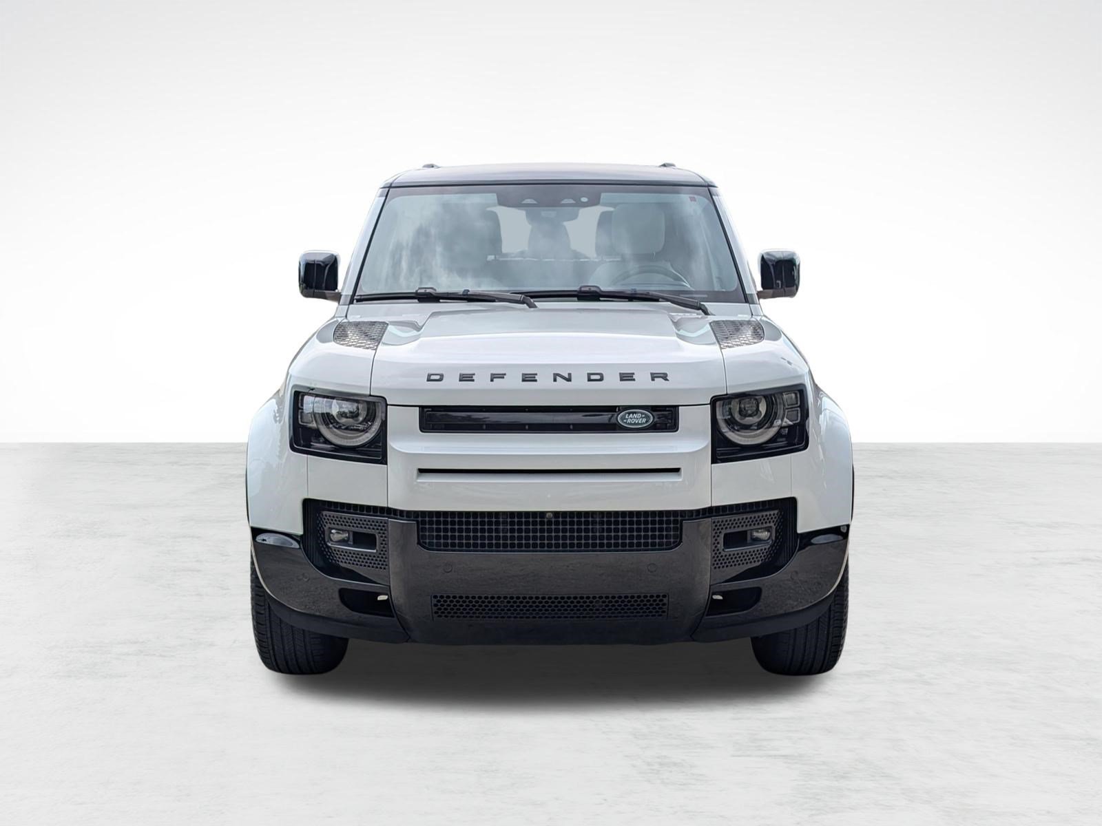Used 2025 Land Rover Defender 90 X-Dynamic SE AWD/4WD image 6