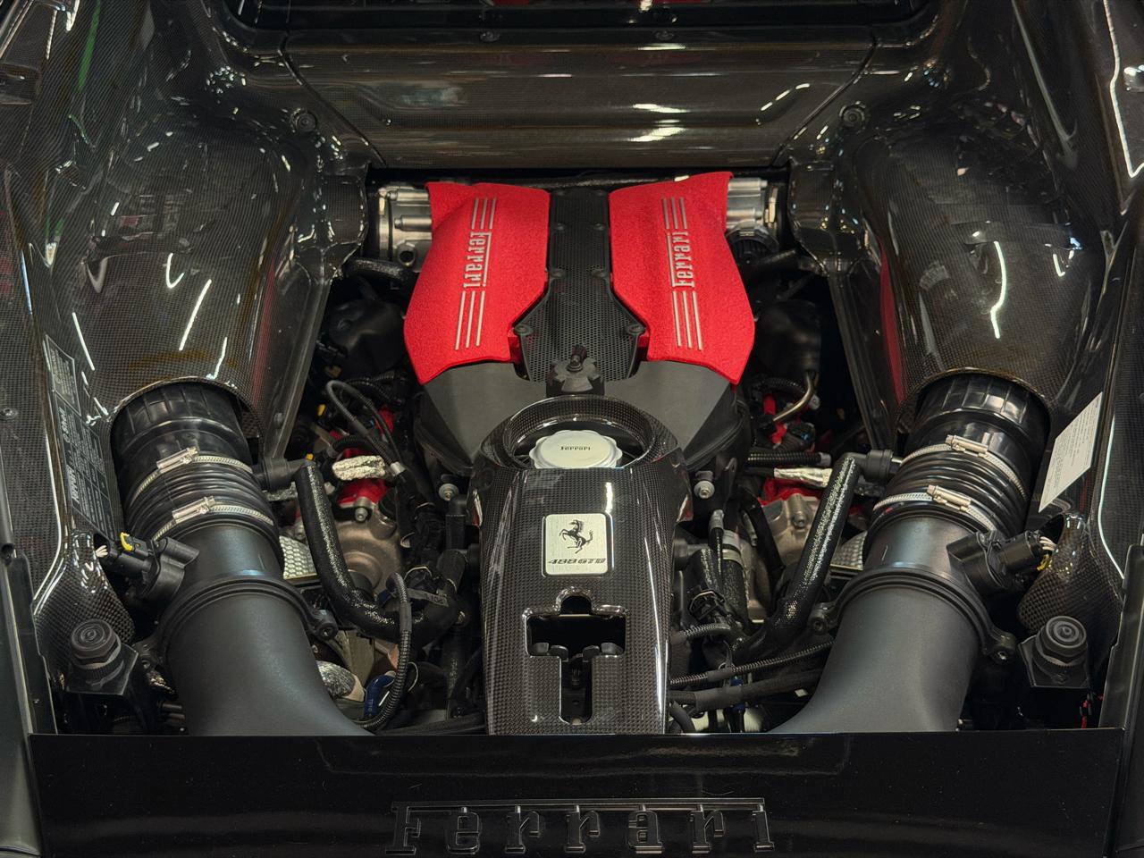 Used 2017 Ferrari 488 GTB RWD image 36