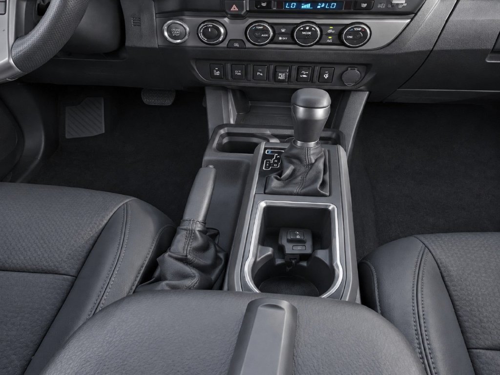 Used 2019 Toyota Tacoma TRD Sport AWD/4WD image 18