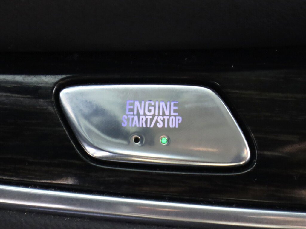 Used 2019 Buick Enclave Avenir w/ Avenir Technology Package image 24