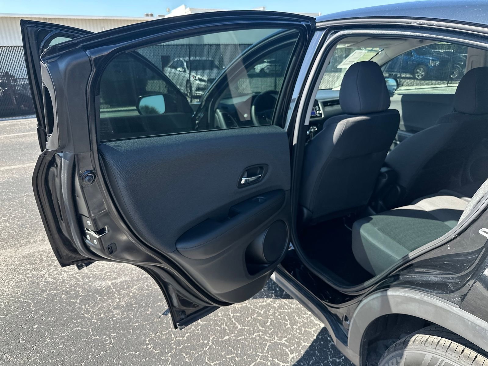 Used 2022 Honda HR-V LX image 26