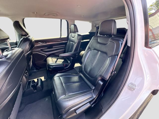 Used 2022 Jeep Grand Cherokee L Limited AWD/4WD image 27