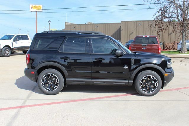 New 2025 Ford Bronco Sport Outer Banks w/ Outer Banks Tech Package+ AWD/4WD image 3