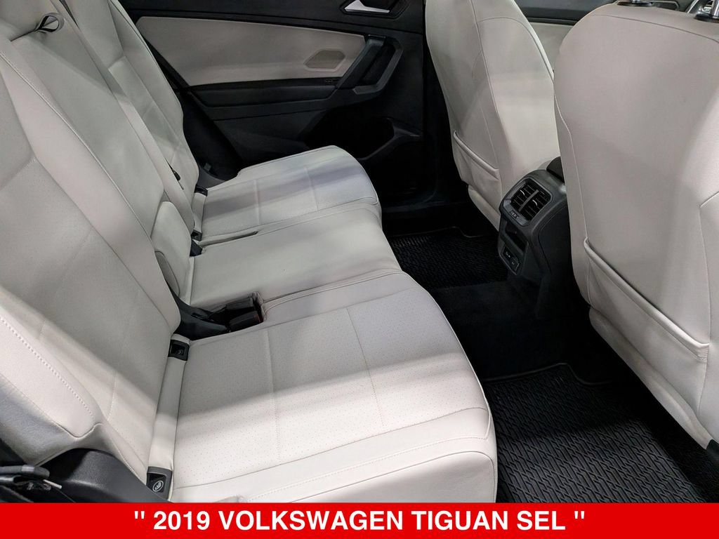 Used 2019 Volkswagen Tiguan SEL AWD/4WD image 34