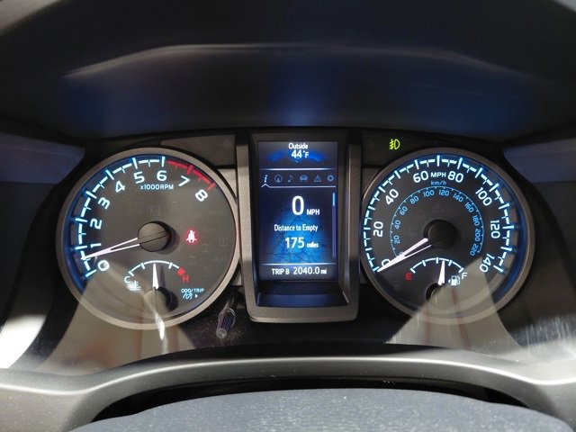 Used 2019 Toyota Tacoma TRD Off-Road image 23