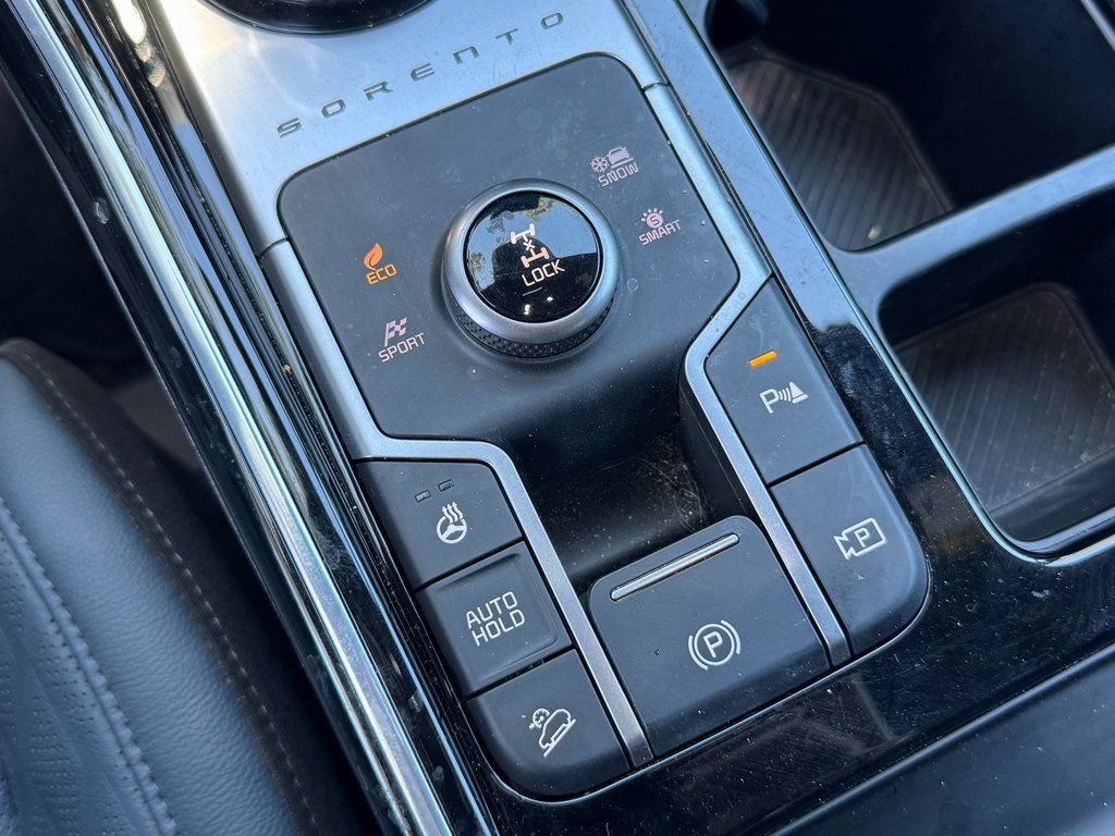 Certified 2025 Kia Sorento SX Prestige image 16