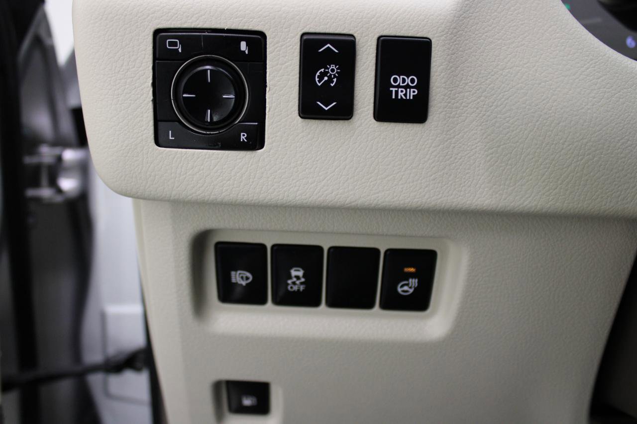 Used 2018 Lexus GX 460 Luxury w/ Preferred Accessory Package image 60