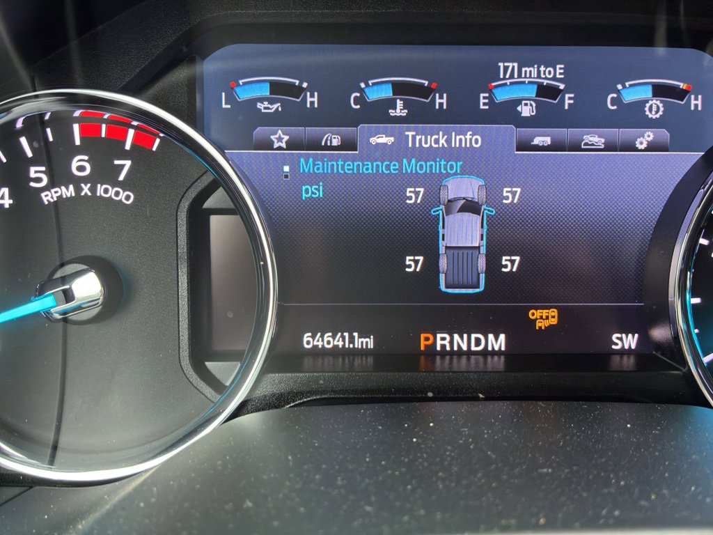 Used 2020 Ford F250 Platinum w/ FX4 Off-Road Package image 14