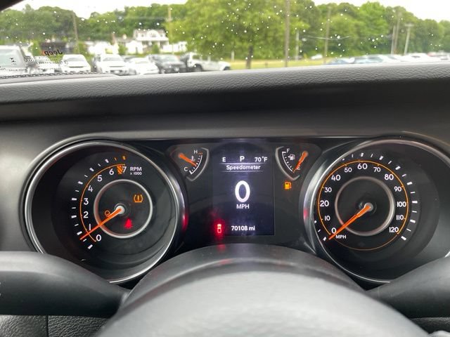 Used 2023 Jeep Gladiator Sport AWD/4WD image 16