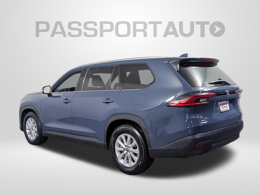 Certified 2025 Toyota Grand Highlander AWD image 3