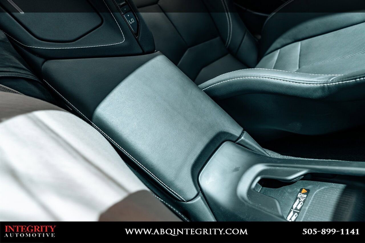 Used 2024 Chevrolet Corvette Stingray Preferred Cpe w/ Body-Color Dual Roof Package RWD image 42