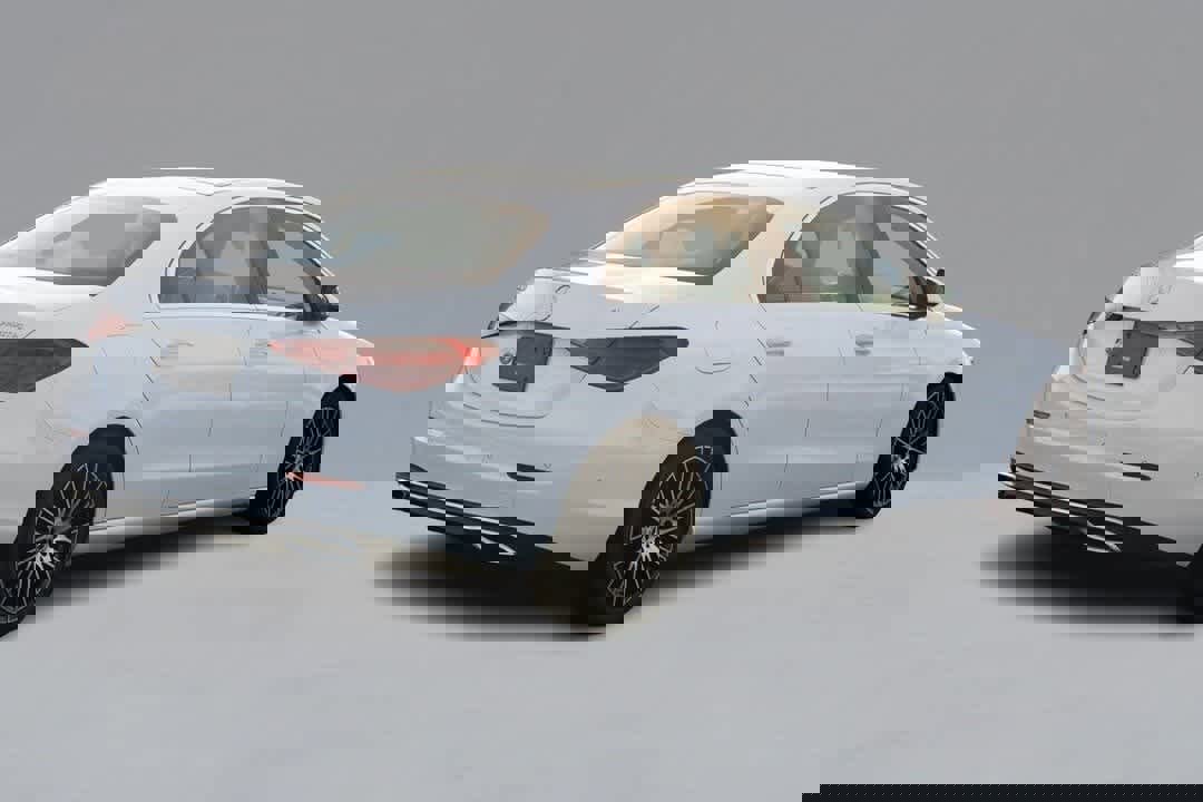 Used 2023 Mercedes-Benz C 300 4MATIC Sedan image 5