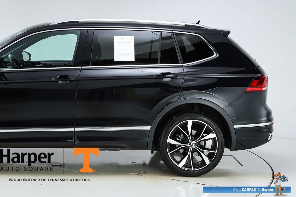 Used 2024 Volkswagen Tiguan SEL R-Line image 4