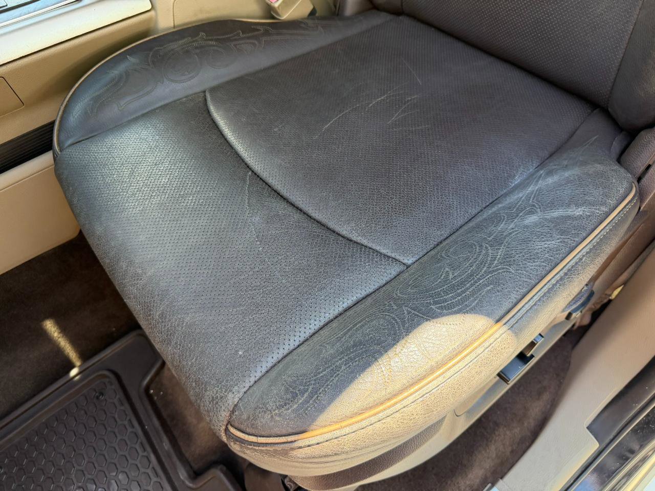 Used 2012 RAM 1500 Laramie Longhorn RWD image 27