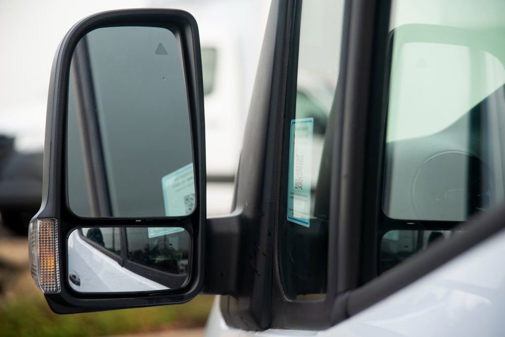 Used 2025 Mercedes-Benz Sprinter 2500 image 19