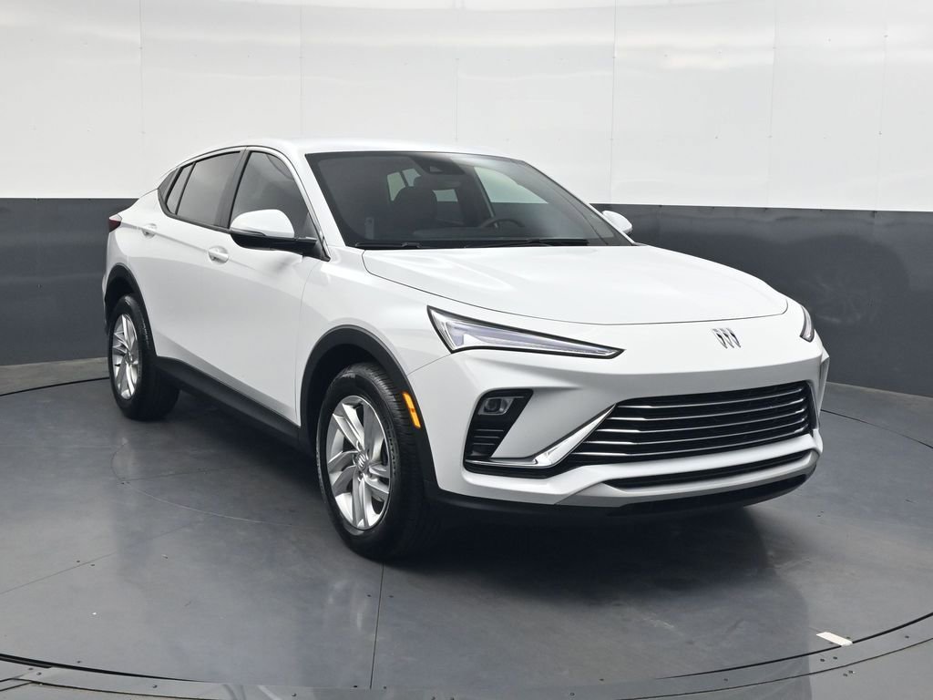 Used 2025 Buick Envista Preferred image 2