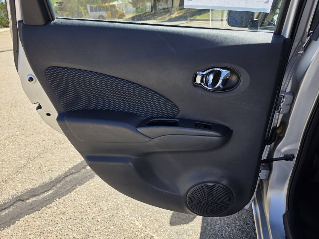 Used 2014 Nissan Versa Note SV FWD image 16