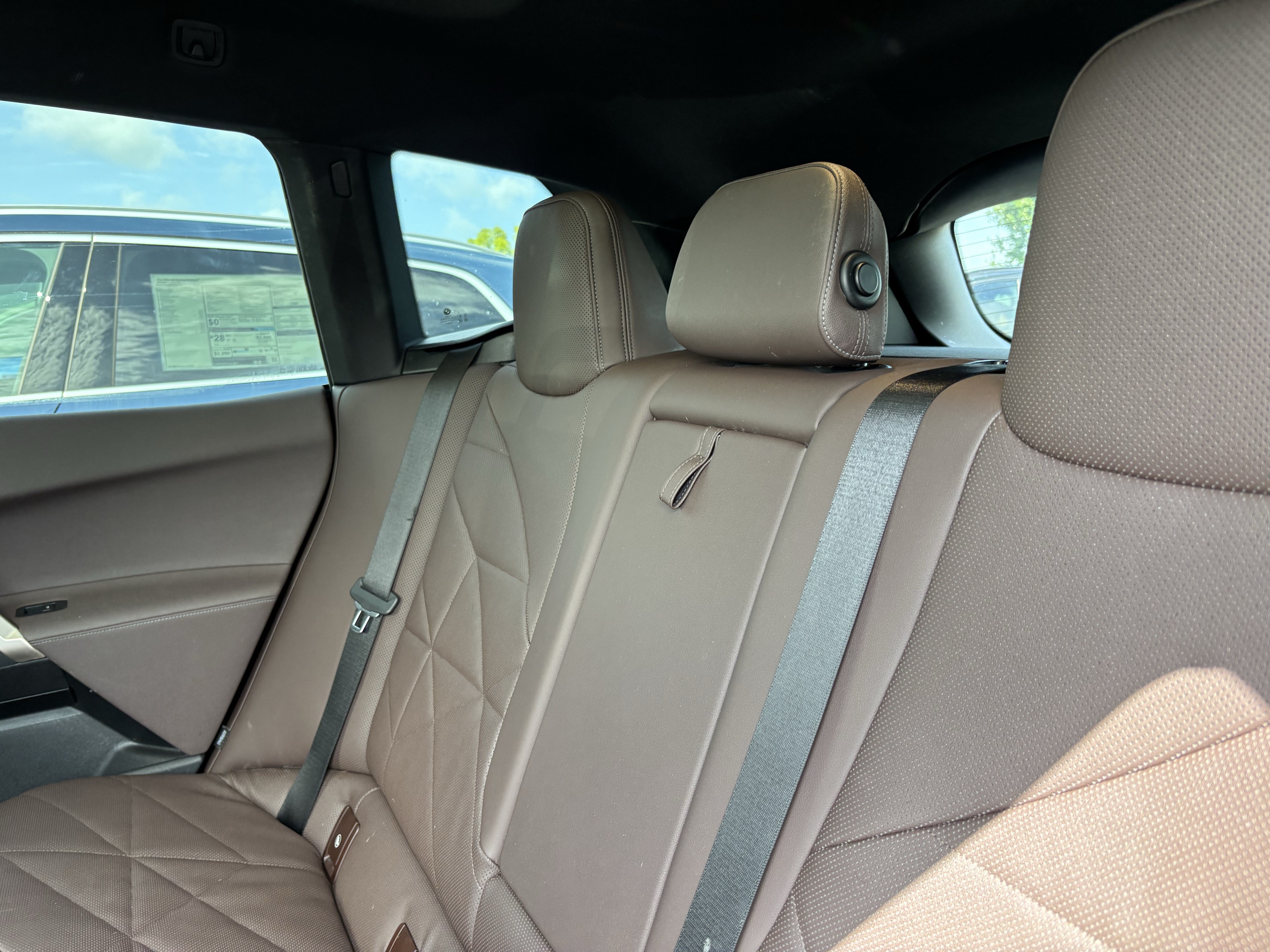 Certified 2024 BMW iX xDrive50 w/ Premium Package AWD/4WD image 32