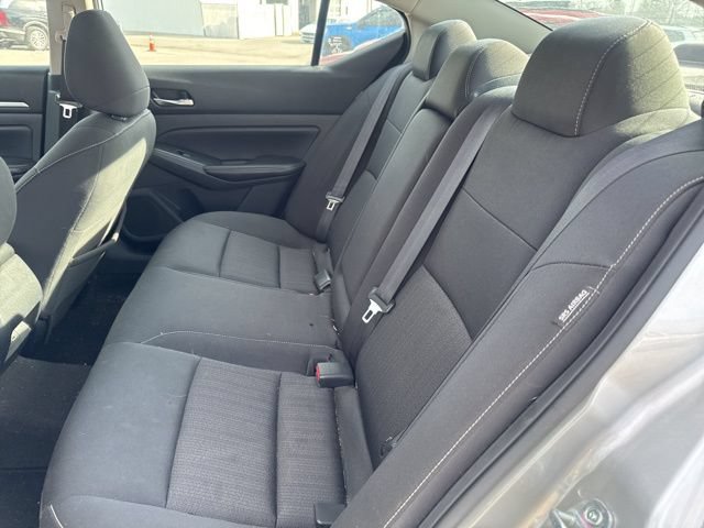 Used 2022 Nissan Altima 2.5 SV FWD image 11