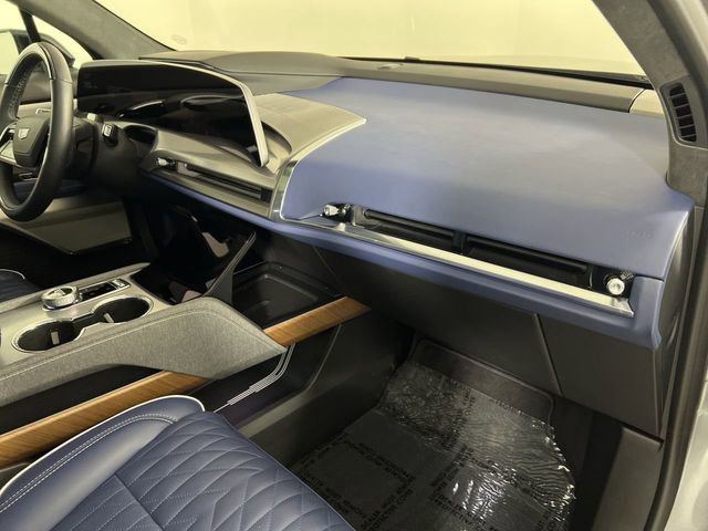 Used 2026 Cadillac Vistiq Premium Luxury AWD/4WD image 29