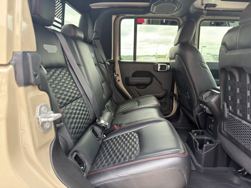 Used 2022 Jeep Gladiator Rubicon w/ LED Lighting Group AWD/4WD image 24