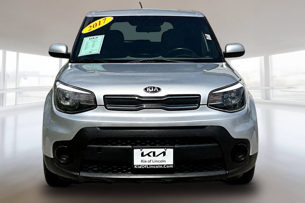 Used 2017 Kia Soul w/ Convenience Package FWD image 2